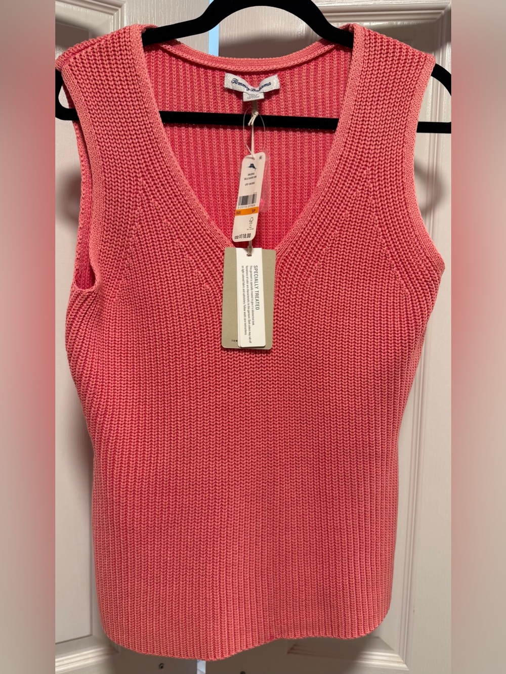 Tommy Bahama Coral Pink Knit V-Neck Sleeveless Sweater Tank